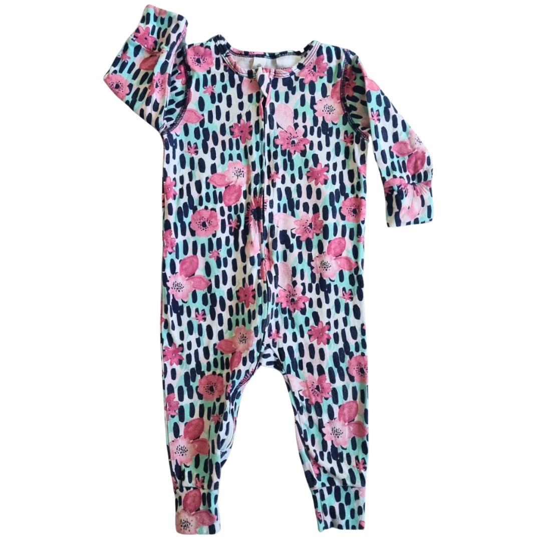 Dymples Onesie - Size: 0 (6-12 Months)