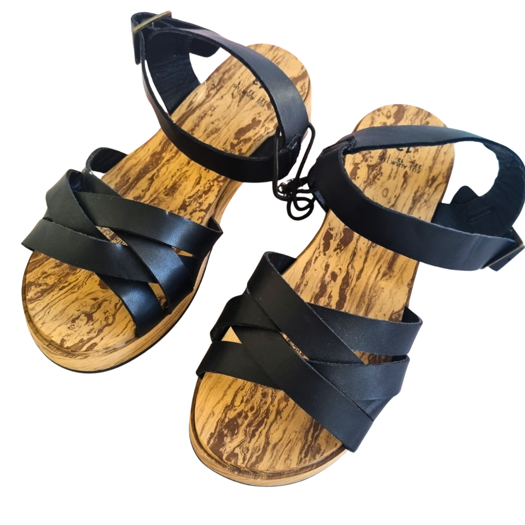 BNWT Anko Sandals - Size: 13