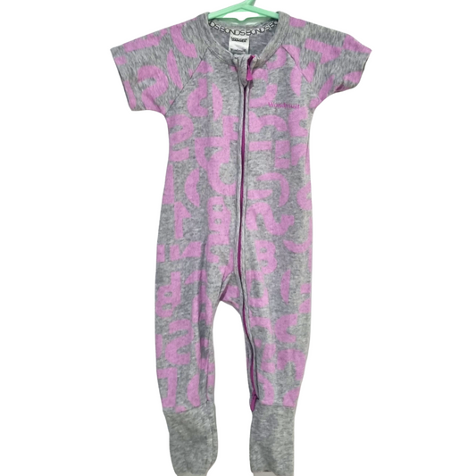 Bonds Short Sleeve Onesie - Size: 00 (3-6 Months)