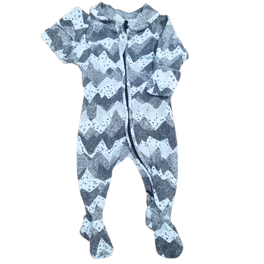 Bonds Onesie - Size: 00000 (Prem)