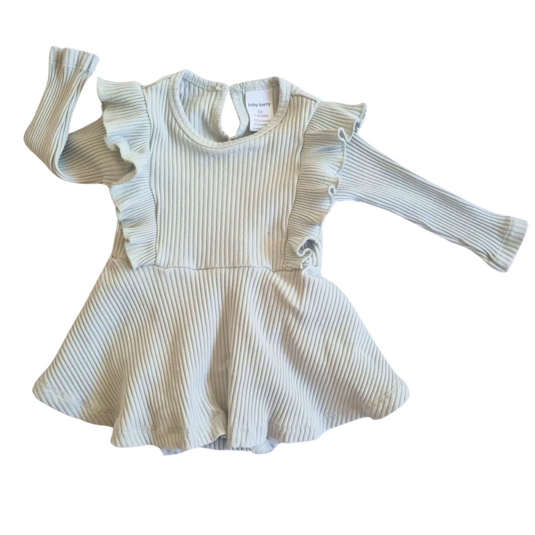 Baby Berry Dress- Size: 00 (3-6 Months)