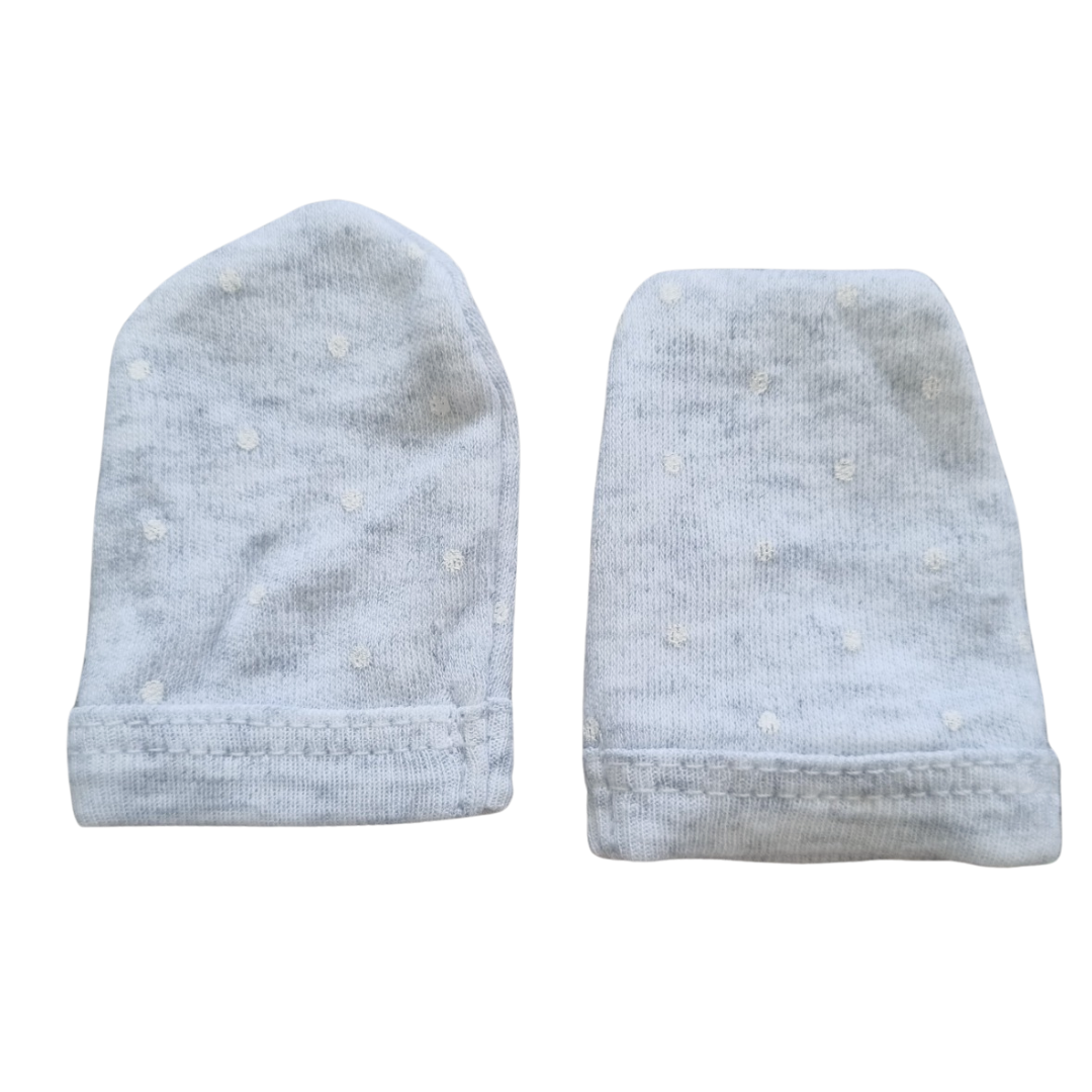 Target Scratch Mitts - Size: 00000 - 0000 (Prem-Newborn)