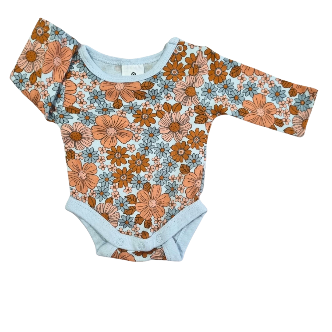 Target 100% Organic Cotton Long Sleeve Floral Bodysuit - Size: 00000 (Prem)