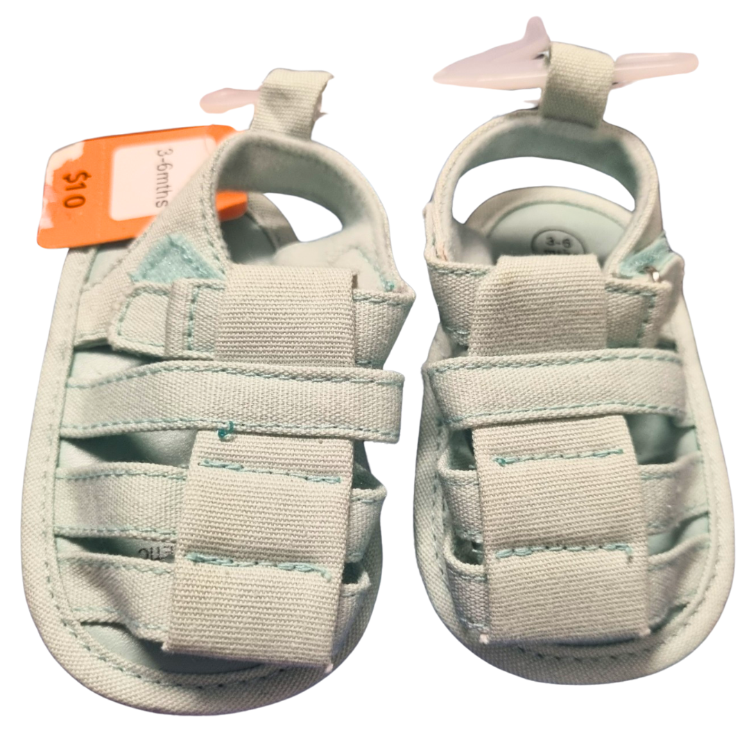 BNWT Mint Green Sandals - Size: 00 (3-6 Months)