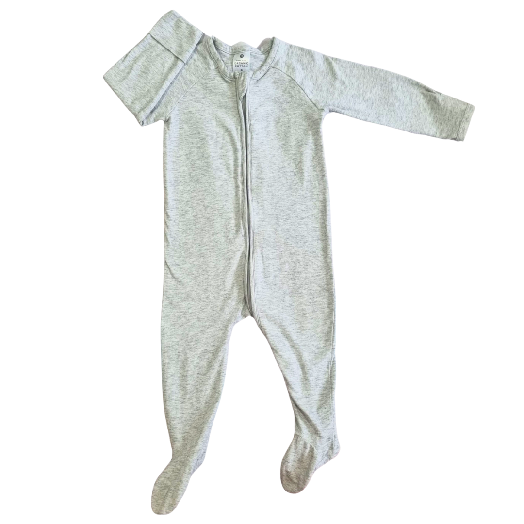 Target Onesie - Size: 0 (6-12 Months)