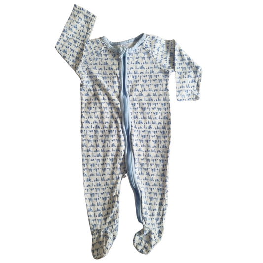 Target Onesie - Size: 00 (3-6 Months)