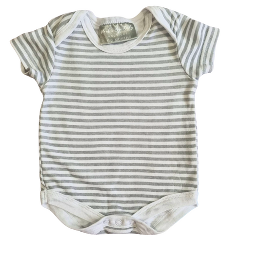 Rock-A-Bye Baby Boutique Bodysuit - Size: 000 (0-3 Months)