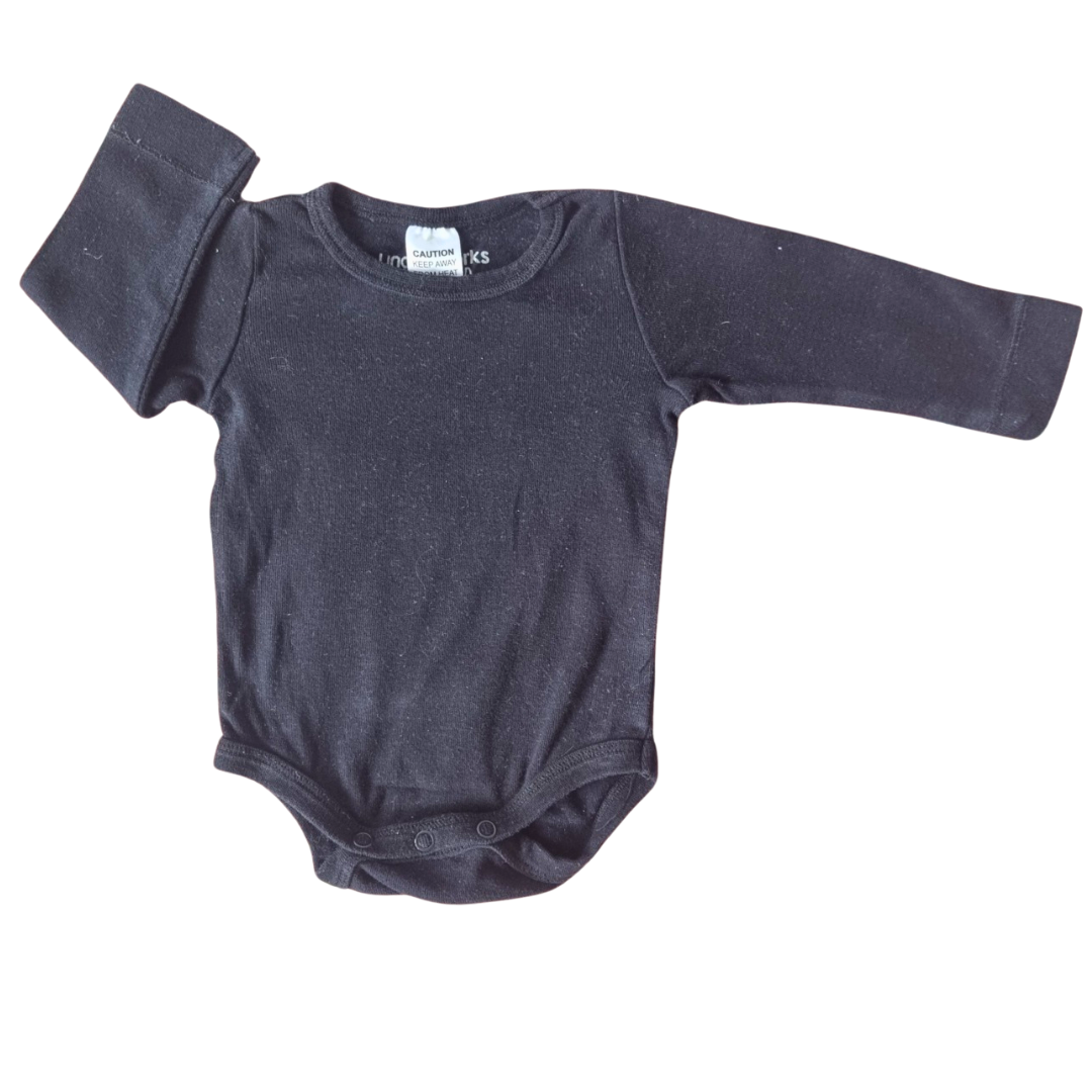 Underworks Long Sleeve Bodysuit - Size: 000 (0-3 Months)